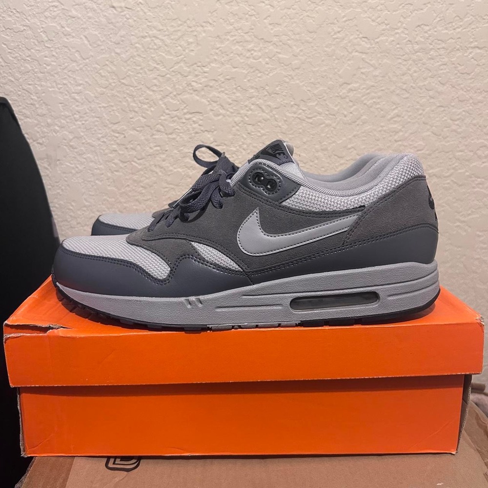 Nike Air Max 1 Essential Cool Gray Sneakers Shoes Trainers Size 13 Gym Running
